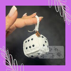 Lucky die Keychain